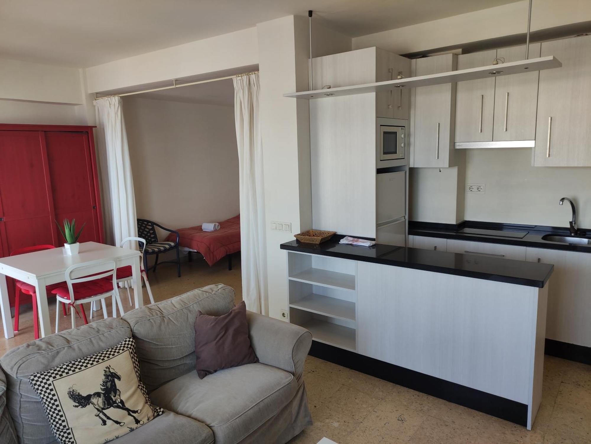 In First Line Apto 9-5 Apartamento